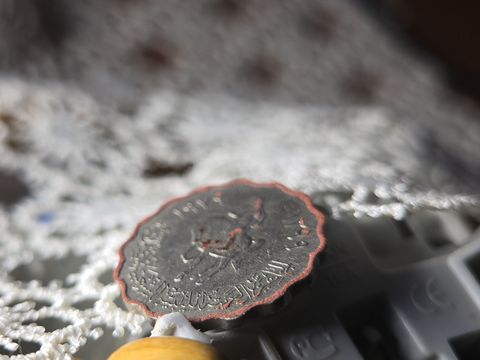 Frame 6: the coin is sharp